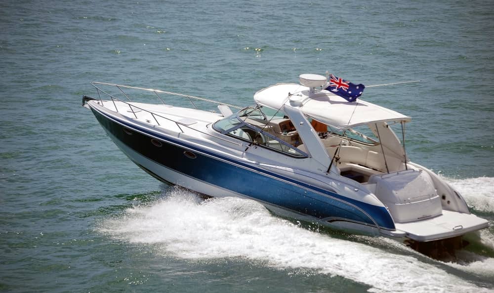 Whether its for recreational purposes or professional maritime activities, the use of GPS in boats and jet skis has become an indispensable tool, promoting a seamless and secure waterborne experience.